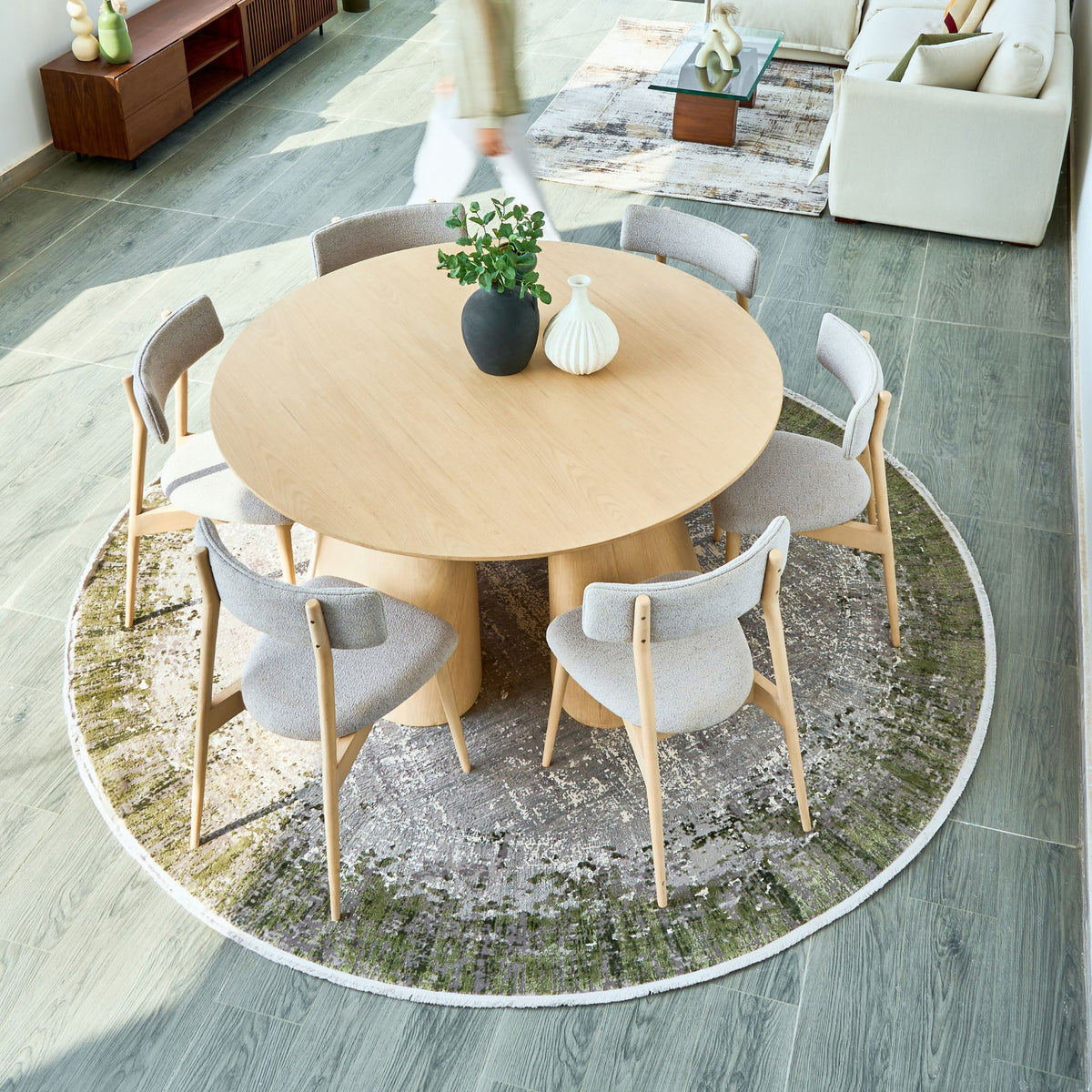 Shell Breakfast Table Shell dining table