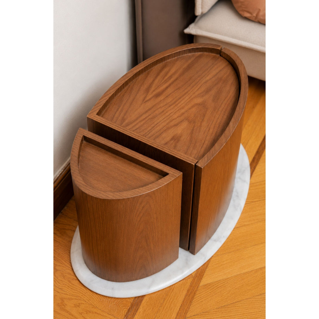 Aeroloom Night stand